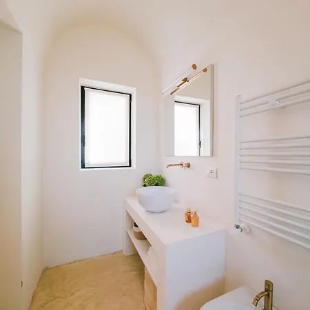 Helloapulia Charming Private With Pool In - Anahata Retreat Villa *