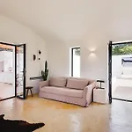Villa Helloapulia Charming Private With Pool In - Anahata Retreat *