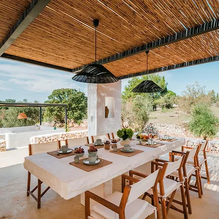 Villa Dimora Anahata - Infinity Pool & Outdoor Dining Area In Ostuni Cisternino