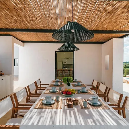 Dimora Anahata - Infinity Pool & Outdoor Dining Area In Ostuni Villa