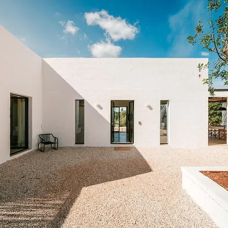Dimora Anahata - Infinity Pool & Outdoor Dining Area In Ostuni Cisternino
