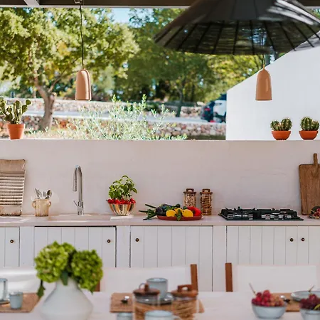 Dimora Anahata - Infinity Pool & Outdoor Dining Area In Ostuni