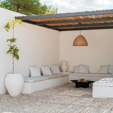 Villa Dimora Anahata - Infinity Pool & Outdoor Dining Area In Ostuni