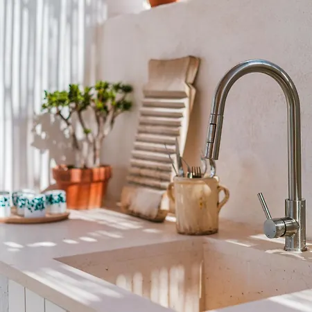 Villa Dimora Anahata - Infinity Pool & Outdoor Dining Area In Ostuni *