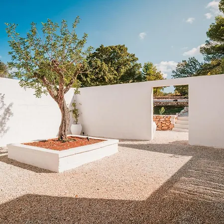 Dimora Anahata - Infinity Pool & Outdoor Dining Area In Ostuni *